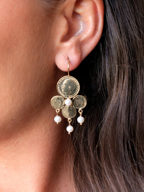 Fiorina Jewellery Gold Catalan Earrings Model
