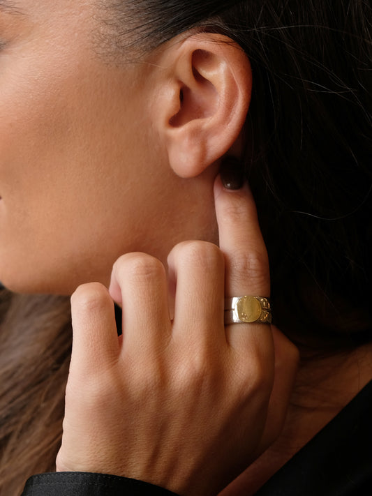 Fiorina Jewellery Mosaic Coin Ring Model