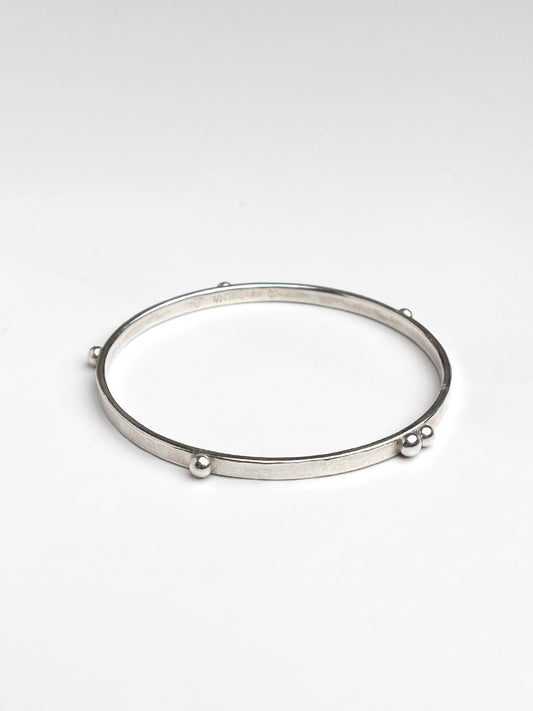 Fiorina Jewellery Spot Bangle Side View
