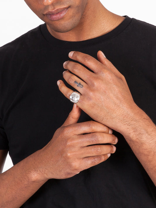 Fiorina Jewellery Mens Buckle Ring Model