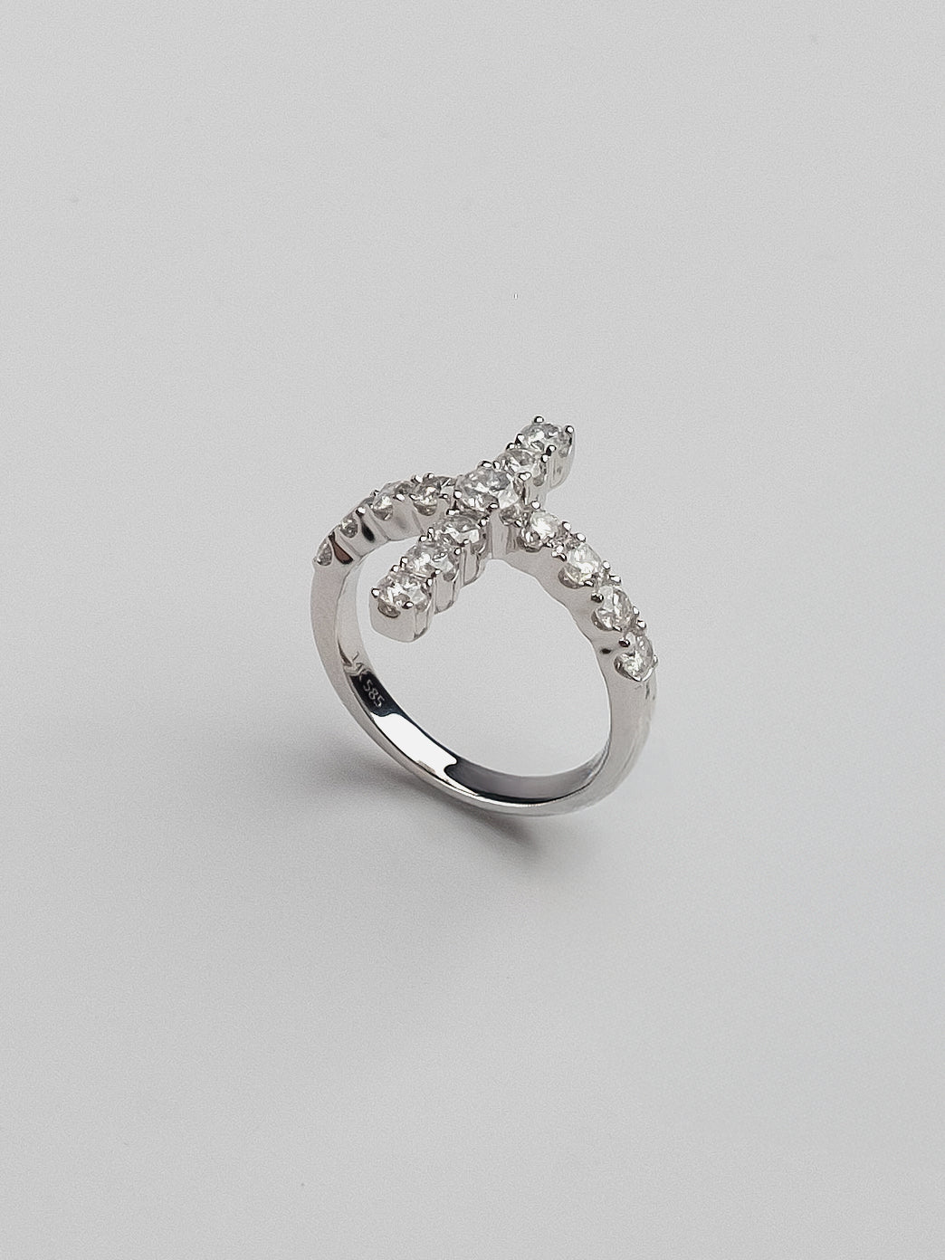 Fiorina Diamond Cross Ring