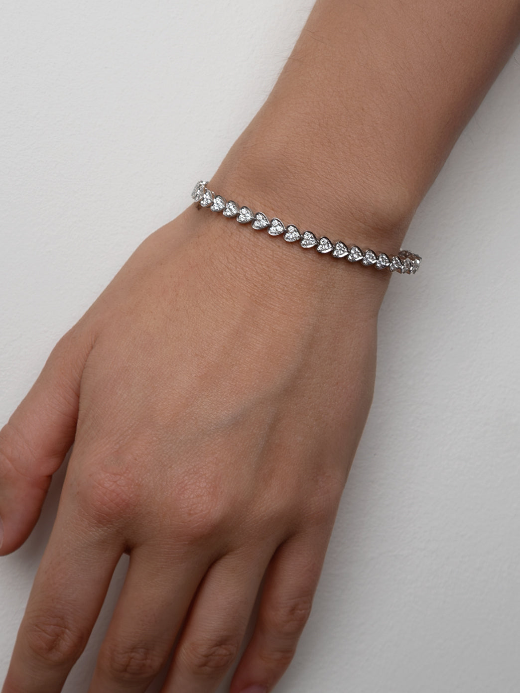 Fiorina Jewellery Diamond Tennis Bracelet Model