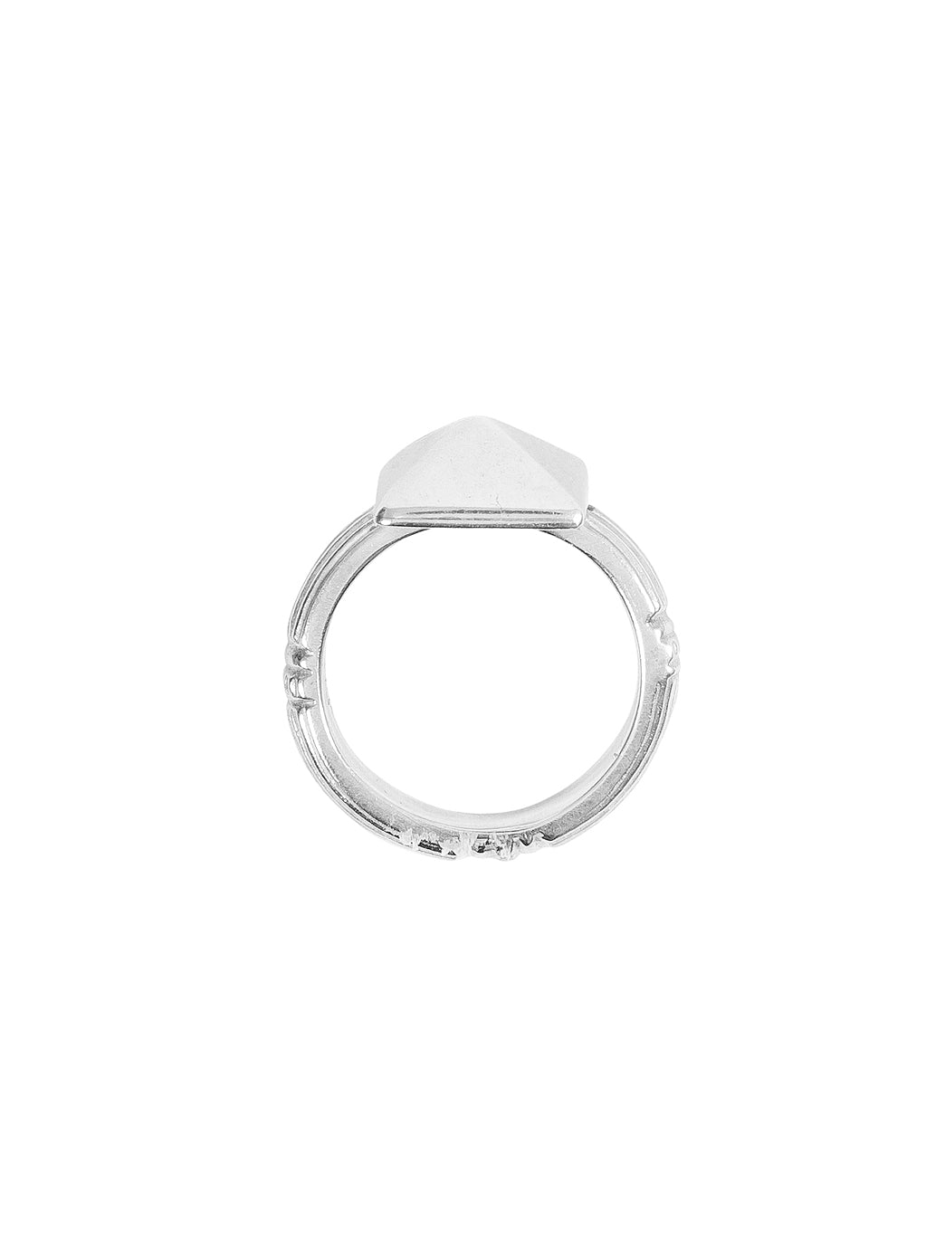 Pyramid Ring