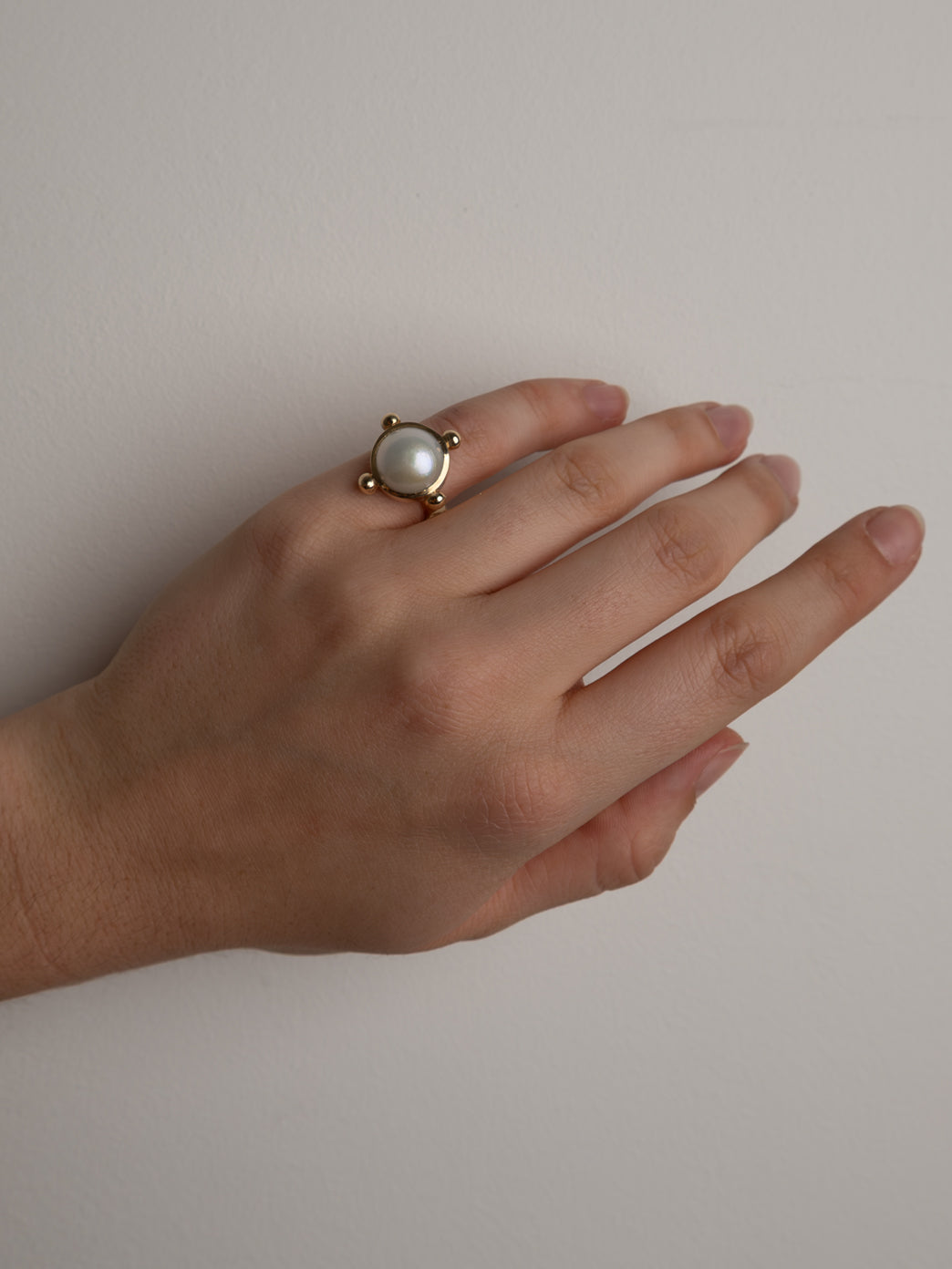 Fiorina Jewellery Gold Venus Pearl Pinkie Ring