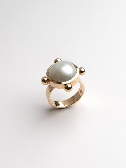 Gold Venus Pearl Pinkie Ring