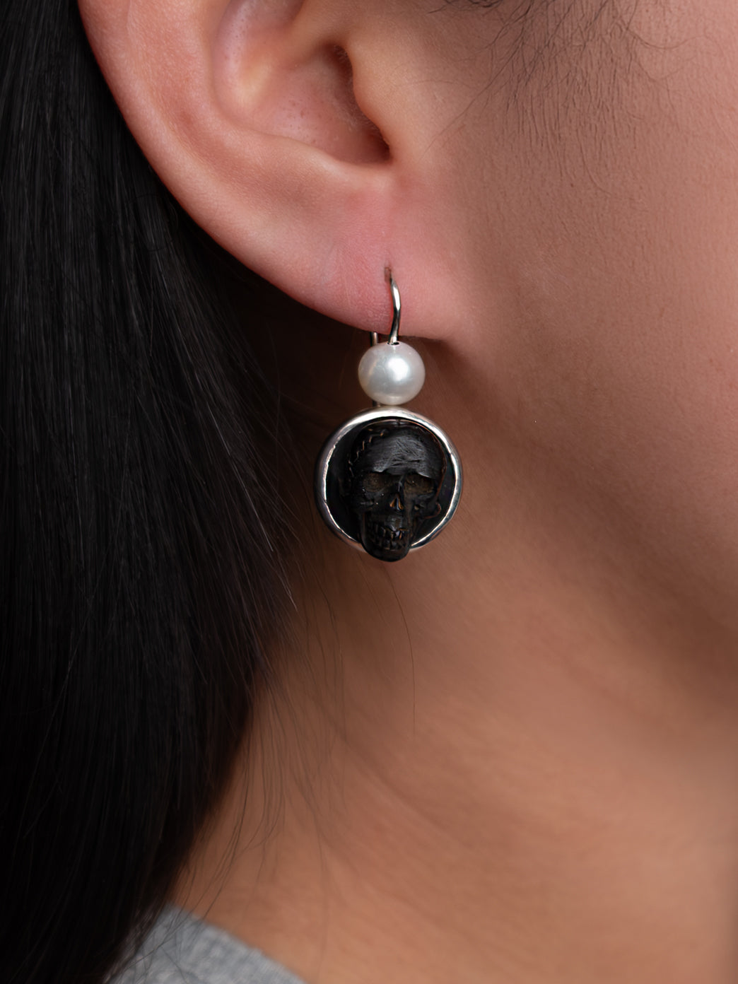 Jet Skull Earrings with Pearl