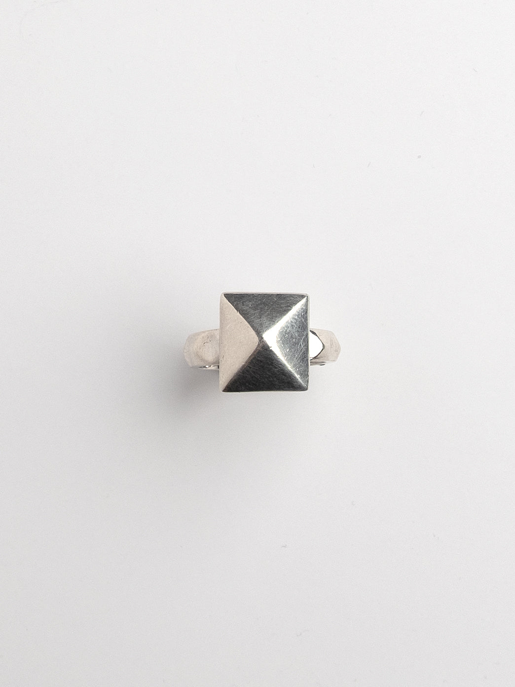 Fiorina Jewellery Pyramid Ring