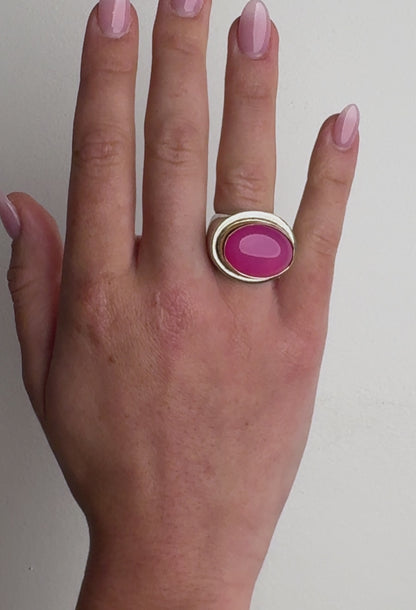 Bullseye Ring with Magenta Agate, Size L 1/2
