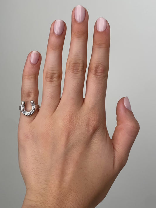 Fiorina Jewellery Horsehsoe Pinkie Ring MOdel