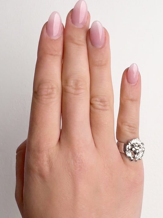 King Leone Pinkie Ring, Size J