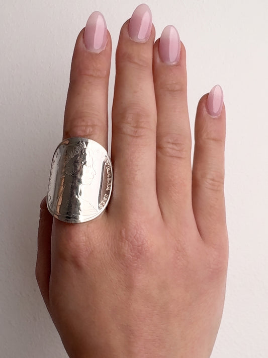 Queen Bent Coin Ring, Size O