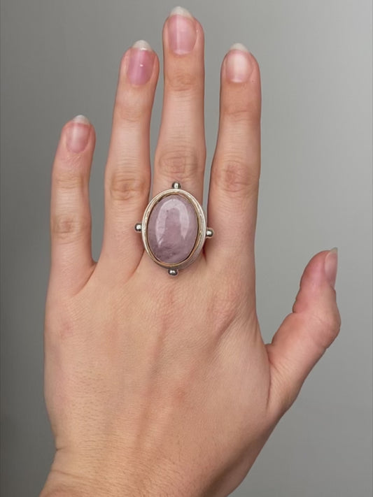 Fiorina Jewellery Morganite Oval Fishband Ring