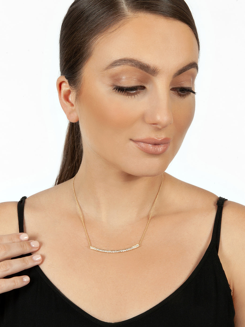 Fiorina Jewellery Arc Necklace Gold Chain White Sapphire Model