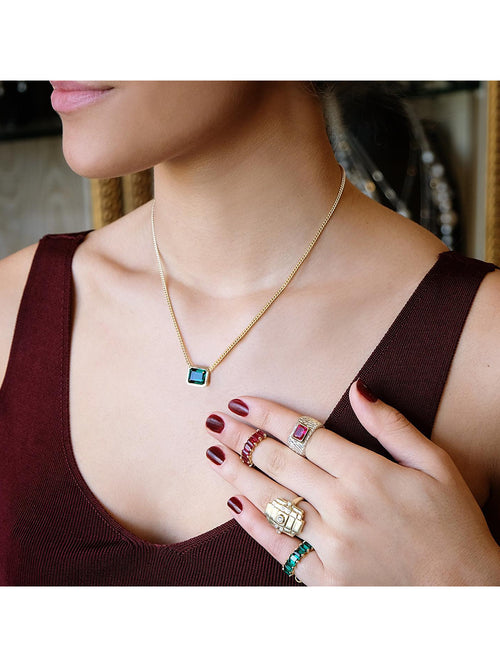 Fiorina Jewellery Cuba Block Necklace Model