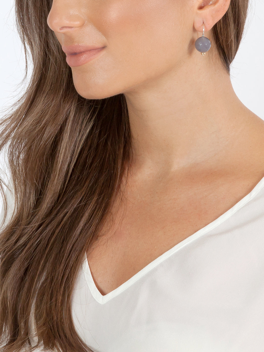 Fiorina Jewellery Ball Earrings Moonstone Model
