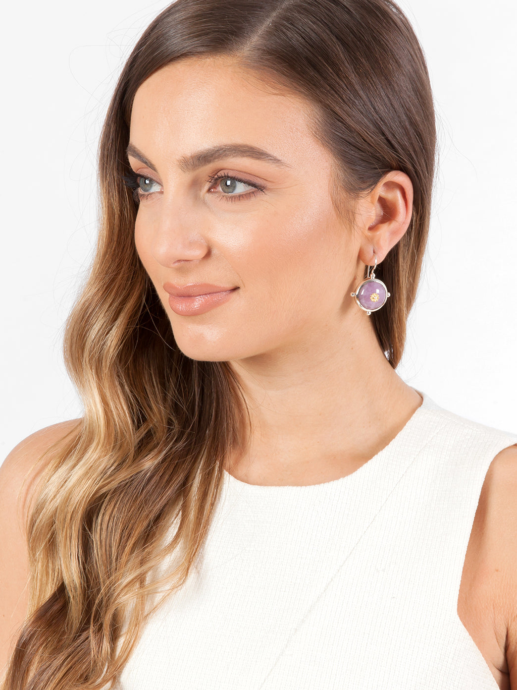 Fiorina Jewellery Button Earrings Kunzite Model