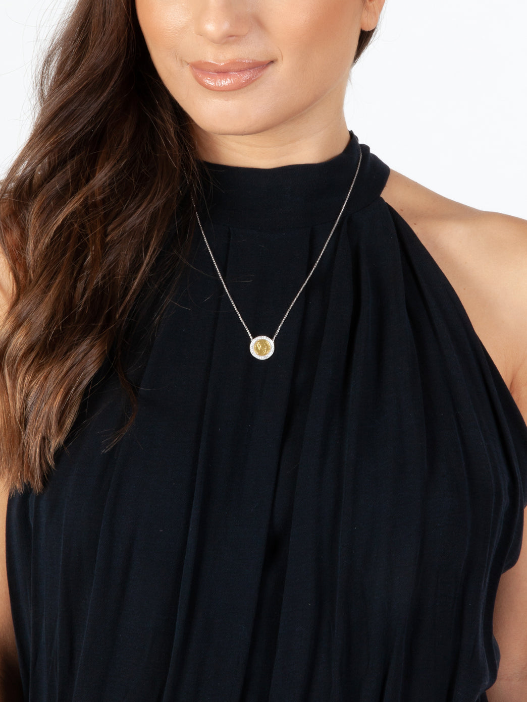 Fiorina Jewellery Gold Button Necklace Model Black Top