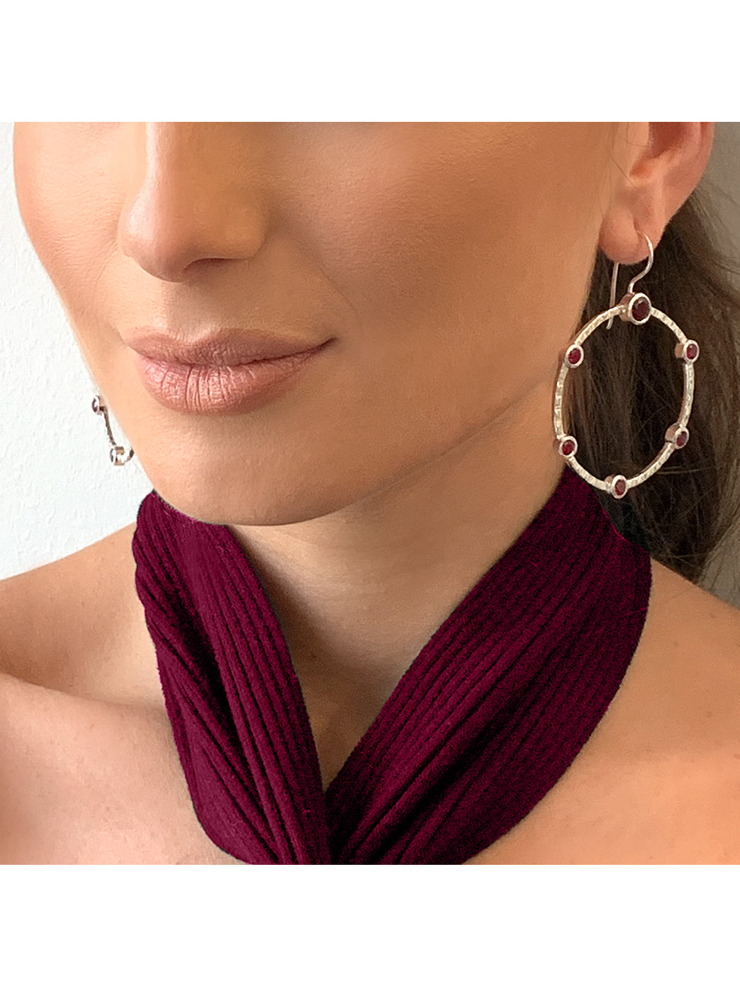 Fiorina Jewellery Tivoli Round Earrings Model